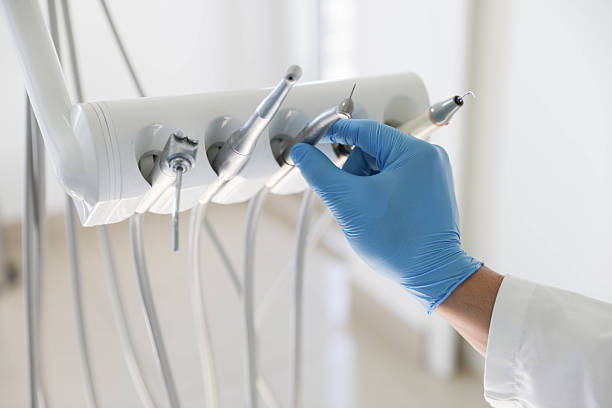 Professional Emergency Dentist technician working in Woods Cross, UT